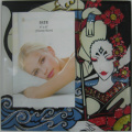 Pretty Silk Screen Glass Photo Frame 5"X7"