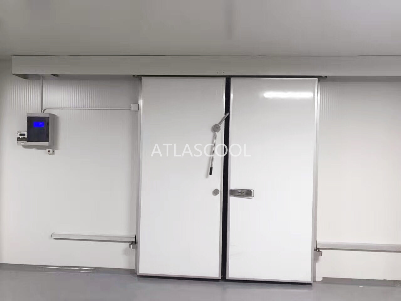 cold room sliding door