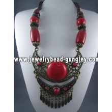 Bead necklace