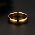 Anillo de carburo de tungsteno bañado en oro de 6 mm.