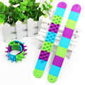 Pulseiras espetaculares no atacado Slap Bracelets Spiky Slap Band