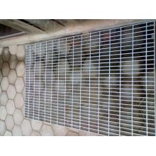 Serrated Steel Bar Grating /Outdoor Steel Grating Stair Treads FRP Grating