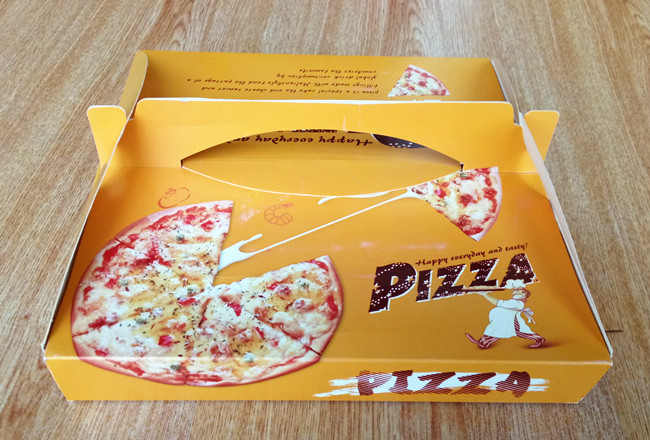 cardboard pizza box 