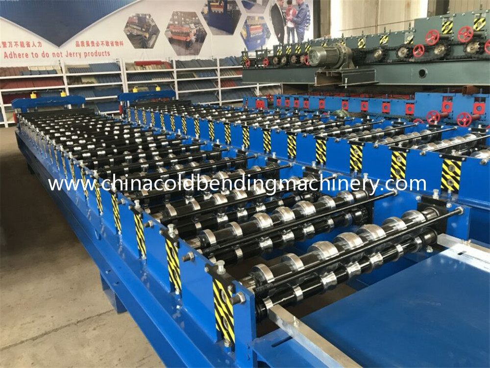 Used Metal Roof Panel Cold Roll Forming Machine For Sale