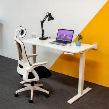 Höhenverstellbarer Schreibtisch mit Handkurbel