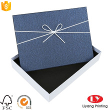 Kreativpapier bedruckte Geschenkverpackung aus Pappe