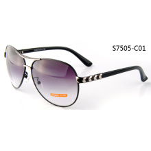 Lady's sunglasses aviator