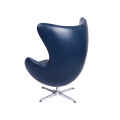 Silla de huevo de cuero Arne Jacobsen de mediados de siglo