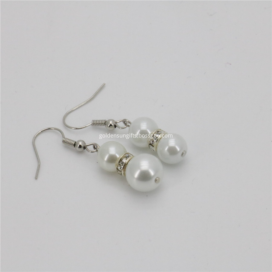 White Shell Pearl Earring