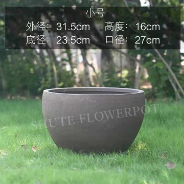 Grands pots d&#39;argile gris pour la vente des plantes