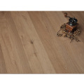 ingeniero ahumado ligero piso de ingeniería de piso de madera de roble