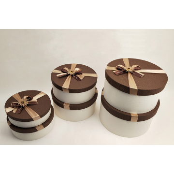 Beautiful Decorated Round Gift Decoration Box