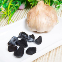 Peeled Black Garlic 100g Jar Packing