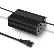 Hochwertiger Elektromotor 72V9A Lithium -Batterieladegerät