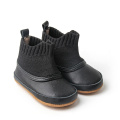 Schwarze Babyschuhe mit weicher Sohle