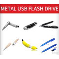 Movimentação colorida e bonito do flash do USB da pena de esferográfica