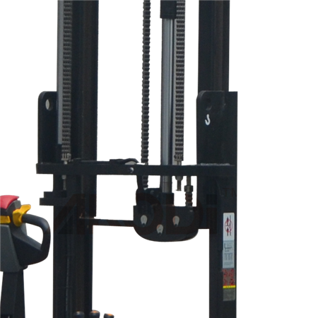 Heavy Duty Reach Forklift