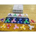 Hot LED Finger Spinner Nueva Mano LED Spinners Puntas de los dedos Espiral Dedos Gyro