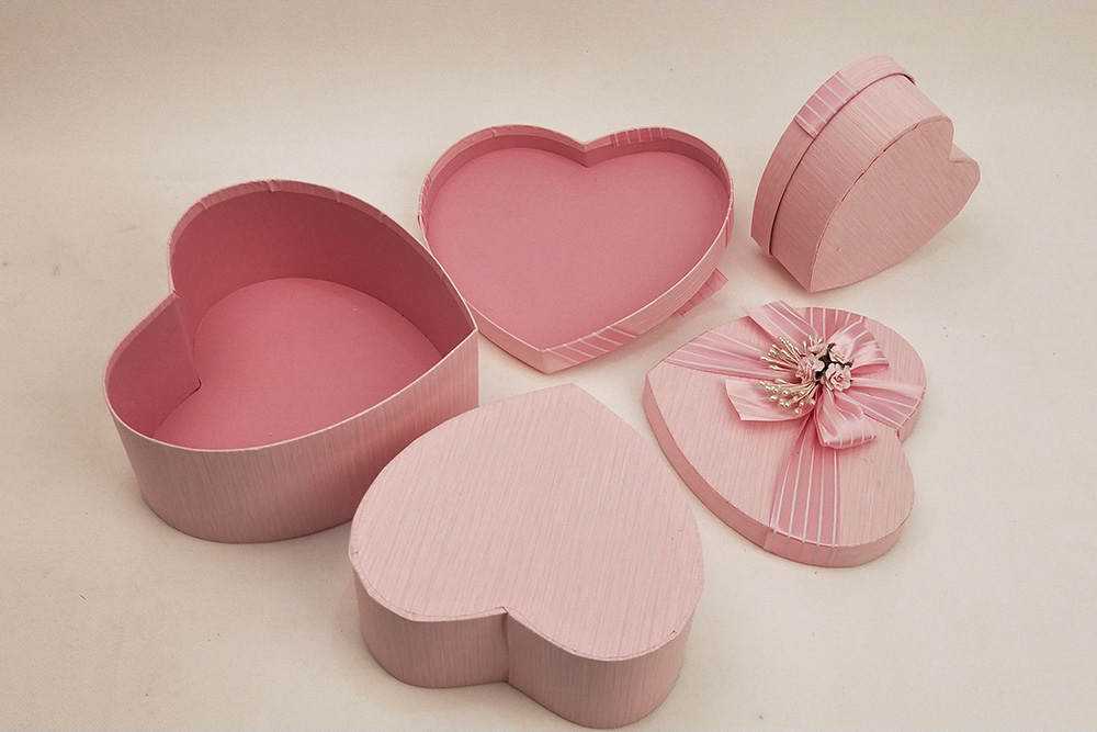 Homemade Valentine's Day Gift Box