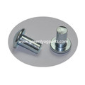 GD10427 Rivet 1/4&quot; X 5/8&quot; pour jardinière Kinze