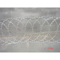 BTO-22 Hot trempé galvanisé Concertina Razor Wire Mesh