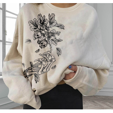 Women's Crewneck Sweatshirt Skull Graphic Sweatshirt