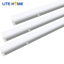 Luz de listón led regulable de 2 pies para almacén