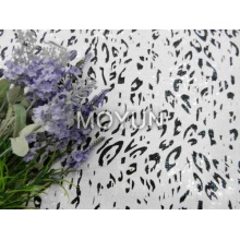 MOUSSELINE DE SOIE AVEC BRODERIE DE SEQUIN 3MM + FEUILLE 50 52 "