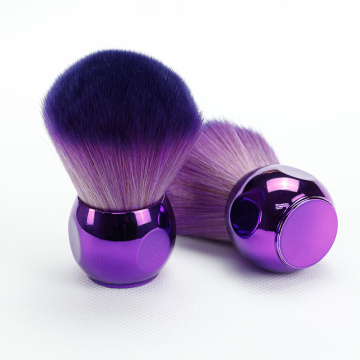 Brocha kabuki con morado encantador