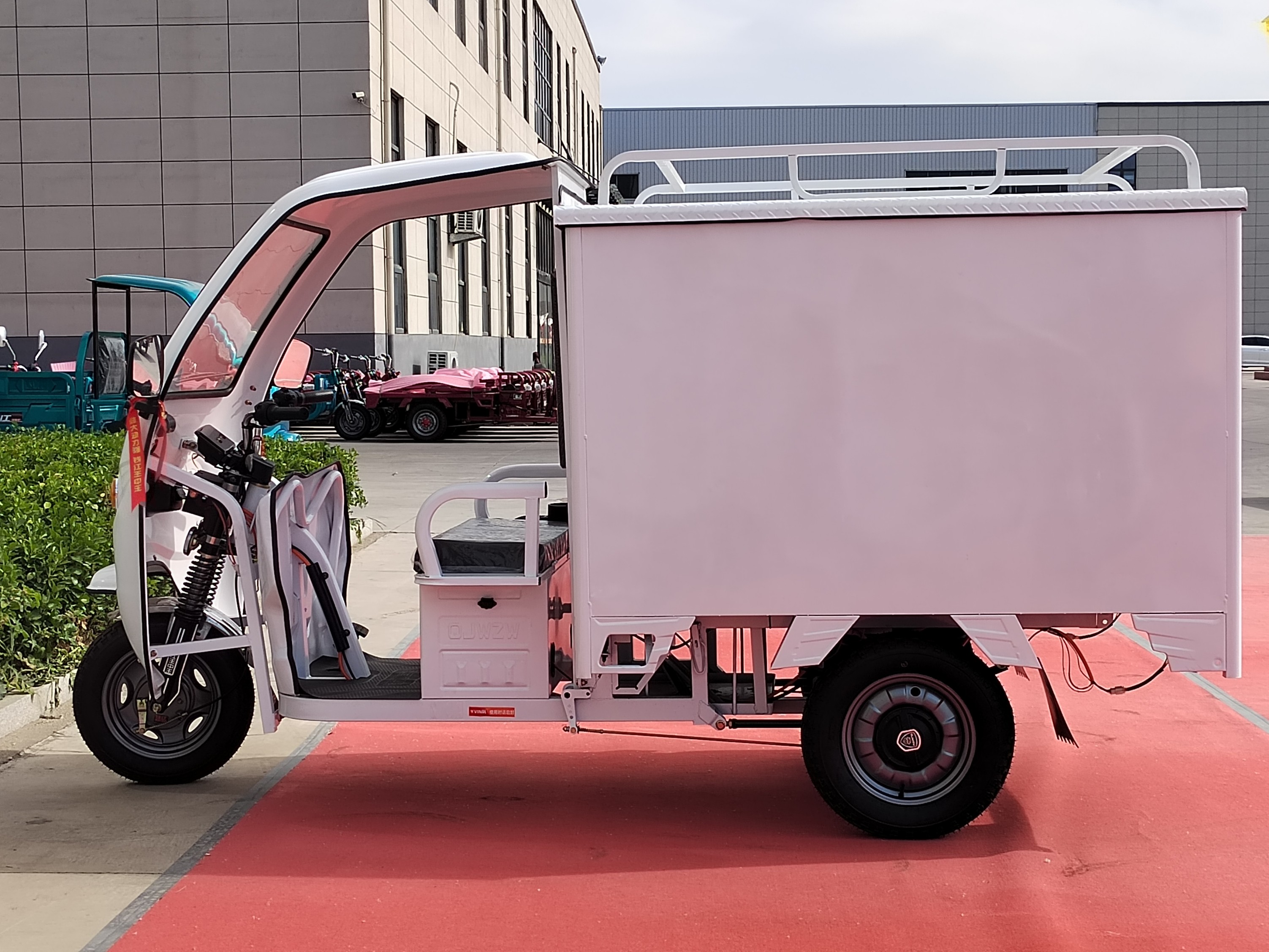160 Simple shed express delivery electric vehicle 160 Simple shed express delivery electric vehicle
