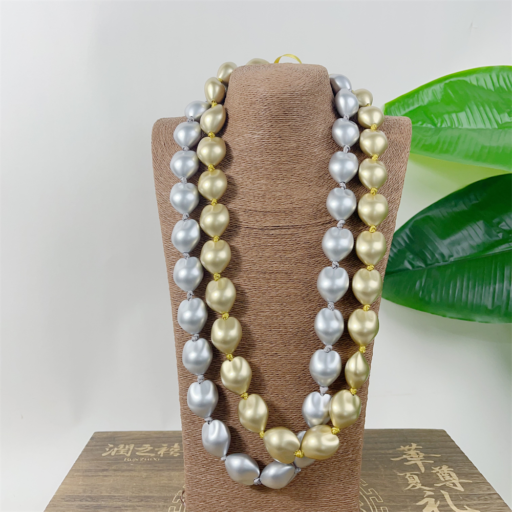 kukui nut lei KN-jn061_0007 kukui nut lei KN-jn061_0007