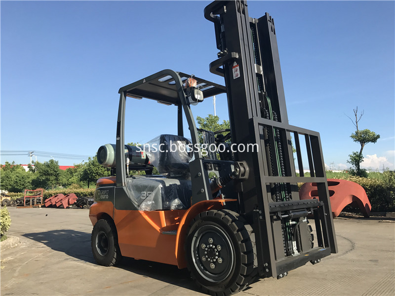 3.5ton gas forklift to Argentina from sheri02