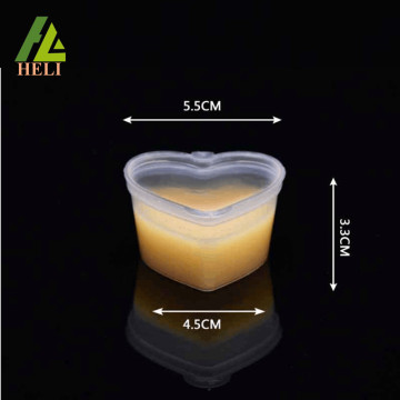 Caja plástica de la especia de la forma del corazón 45ml