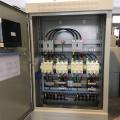 Gabinete de controle de frequência ABB automático