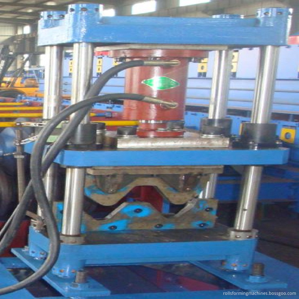 cutting for Road Barrier & Guardrail Making Machine