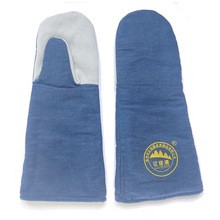 Heat Resistant Baking and Oven Gloves