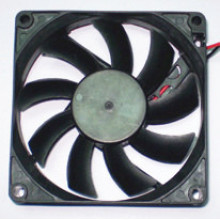 Entrée DC 12V refroidissement ventilateur