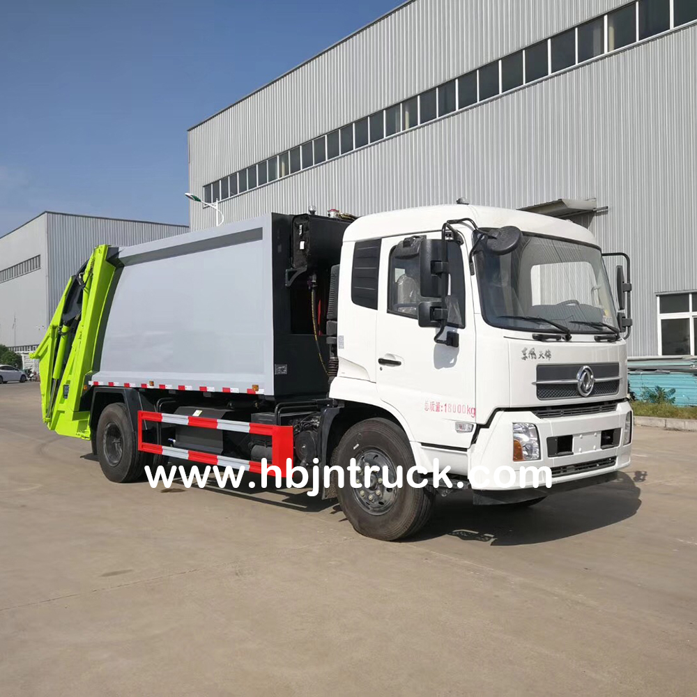 Rear Loader Garbage Truck