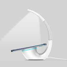 Qi intelligente drahtlose Aufladeeinheit USB-aufladenmatte energiesparende LED-Tabellen-Lampe