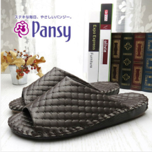 Negócios de chinelos estilo couro PVC homem interior chinelos Pansy High-End Cozy Chinelas de homem nenhum deslizamento