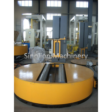 Reel Stretch Wrapper with Top Platen Device