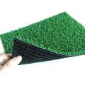 Herbe artificielle de 32mm pour la cour