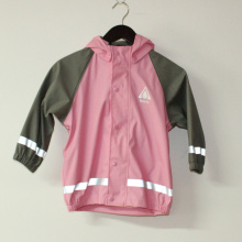 Chaqueta de lluvia reflexiva de color rosa sólido para niños / bebé