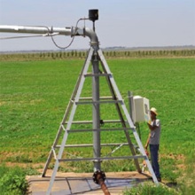 Máquina de irrigação por aspersores com alta precisão de transmissão, interrupção automática e sistema orientador de sulco aqualine