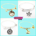 Custom Cheap Zinc Alloy Silver Engrave Letter Charms Wire Bangle