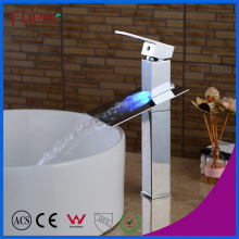 Factory Price Solid Brass Waterfall 3 Color LED Basin Faucet (FD15052BHF)