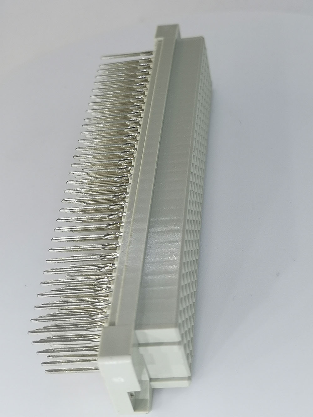 DFS-XX-XXX-503 160 Postions Vertcal Solder Type E Female DIN 41612 / IEC 60603-2 Connector DFS-XX-XXX-503 160 Postions Vertcal Solder Type E Female DIN 41612 / IEC 60603-2 Connector
