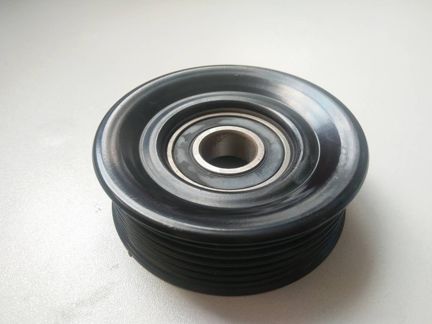 multi tribbed tensioner pulley