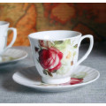 Flor de estilo europeo grabado taza de café de porcelana