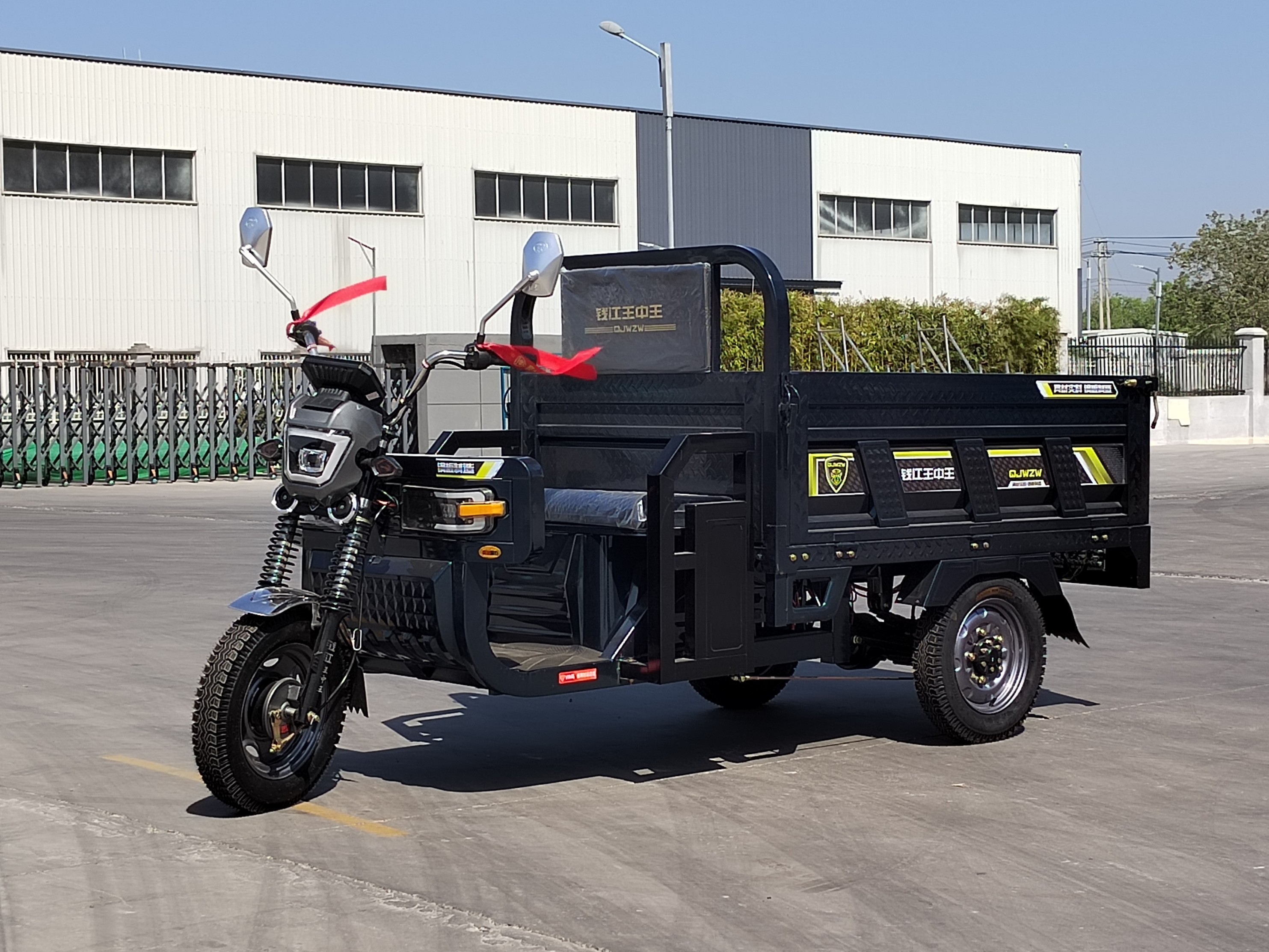 King Kong two-lamp electric vehicle King Kong two-lamp electric vehicle